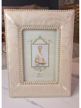 Vintage Russ Berrie Cream-Colored Floral Fabric & Pearls Picture/Photo Frame 4x6